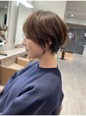 50代　ショートヘア　前髪あり