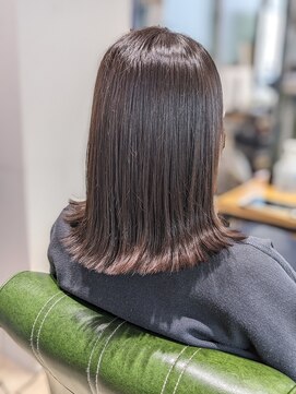 パラッチ 甲東園店(Palacchi) アディクシーエメラルド×切りっぱなし外ハネスタイル