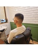 クロップ×スキンフェード<理容室>