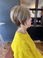 ウニレ バイ センス(unire by sense)&nbsp;【ミセスショート】立体的ショート×白髪ぼかしハイライト