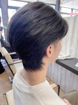 ヘアショップエヌアンドエー 久喜店(hairshop N&A) おしゃれメンズのジェントルヘア センターパート 黒髪ショート