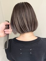 ジルブラン(JIL BLAN) ハイライトバレイヤージュダブルカラーショートカット30代40代