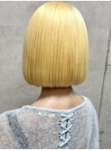 イメチェンヘアスタイルホワイトブロンド外ハネボブ美髪のススメ