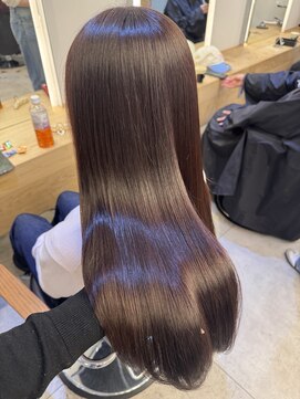 ジーナ 渋谷駅前(Zina) チェリーレッド