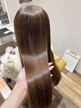 エマヘアーアトリエ 大在店(Emma hair Atelier) 【縮毛矯正】艶感UP♪美人度MAXロングストレート