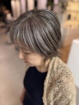 ステア ケース(stair case)&nbsp;白髪を活かしたグレージュカラー