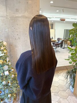 パツっとストレート