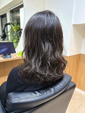 ラフテル(RAFTEL) やわらか質感セミロングパーマ