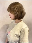 夏カラー◎ベージュショートボブブリーチ×ホワイトミルクティー