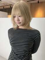 ローレン(LOREN)&nbsp;イメチェン/ホワイトブロンド/外ハネボブ/ワイドバング/栄/久屋