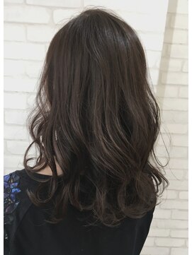 アヴェク トワ(avec toi) 春色×ダークアッシュ×スモーク