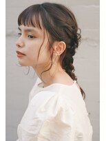 抜け感　大人ガーリー　ラベージュ　ヘアセット