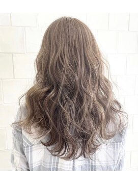 アニータバイガネイシャ(Aujua anita by ganesha) シアベージュ#髪質改善#長浜#ブリーチ#ダブルカラー