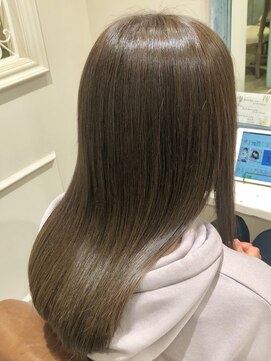 フレーム へアアンドトリートメント 天王寺北口店(FRAME) くすみのあるオリーブベージュカラー