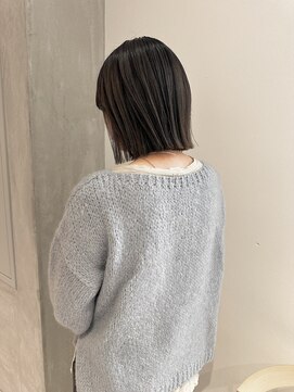 ヨーク(YOKE) YOKE 切りっぱなしボブ丸くないボブアッシュグレーブリーチ