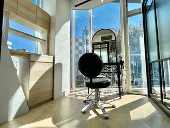 エクラート リラ 立川店(ECLART lilas.)の写真/【立川駅３分】1席ずつゆとりのある贅沢なプライベート空間でゆったりと周りを気にせずくつろげる[立川駅]