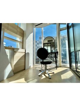 【立川駅３分】1席ずつゆとりのある贅沢なプライベート空間でゆったりと周りを気にせずくつろげる[立川駅]