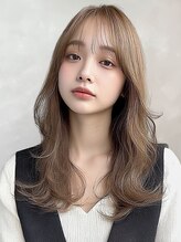 【色落ちまで楽しめる♪アッシュベージュ×ロングレイヤー】ブリーチありでも色落ちがキレイで長持ち◎