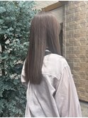 ベージュ