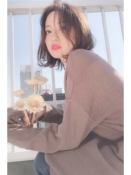 サンズ アイニー(SUNS ini) ふんわりボブ x アッシュベージュ