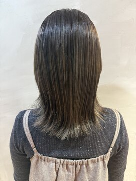 シュリット(schritt) ナチュラルハイライトカラー ブリーチハイライトUCHIDA渋谷