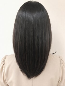 クリー(cree) cree 美フォルムカット×髪質改善ヘアエステ【馬出髪質改善】