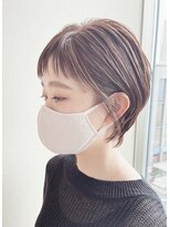 スリーランド(THREELAND) 耳掛け愛されボブ×透明ベージュ