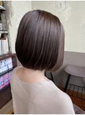 ボブ/グレージュカラー