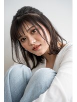 エルトレス(el tres)&nbsp;透明感抜群◎グレージュ×ハーフアレンジ