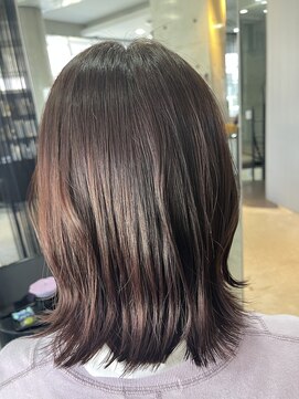 ニーゼロゼロナナ(2007) 切りっぱなしボブ