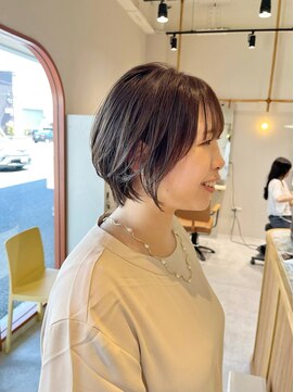 リコ(RICO) short hair × beige color