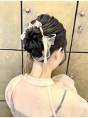 結婚式パーティーゆるふわシニヨンリボンアレンジ