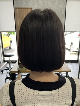 タイ(~tie.) ボブ