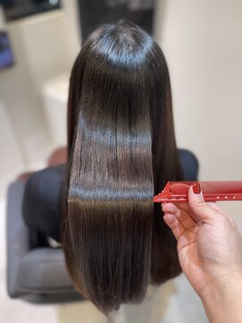 エミュスト(Emuest) straight perm◯