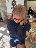 ヲタク(wotaku.) ミルクティーカラーホワイトハイトーンベージュダブルカラーボブ