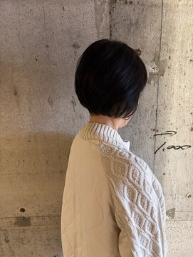 アイイロ(ai-iro) 手ぐしで決まる大人ショート