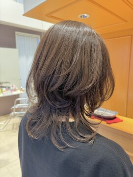 ワイボンドヘアー(Y bond hair) レイヤーカット
