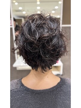 クラメール 黒崎コムシティ店(Kraemer) 軽やかに動く、やわらかカールボブ