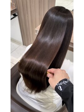 ロエ 元町店(Loe) りん代表の【美髪縮毛矯正】