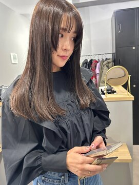 カミエ(kamie) 透明感のあるブラウンロング×毛先まで整ったツヤ髪