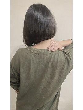 トレヘアー(tRe hair) ミニボブ　ハイライトカラー