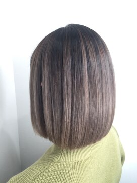 モーション 新宿(motion) シャドールーツ