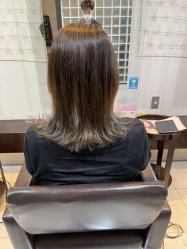 スティラ スムース 高田馬場(Stilla smooth) 透明感のある、イルミナカラー