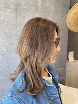 ロエ 平尾山荘(loe)&nbsp;【脱白髪染めハイライト】大人セミロング