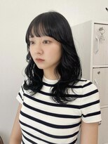 ルーナ(Luna)&nbsp;レイヤーたっぷりセミロング ブルーブラック