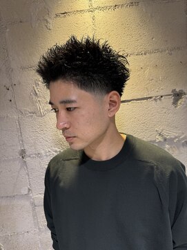 フランクスバーバーザスタンド(Frank’s barber the stand) テーパーフェードピンパーマスパイキーE