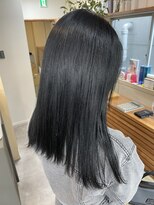 リラ バイ クオーレ(LIRA by CUORE)&nbsp;ブルーブラック×酸性縮毛矯正