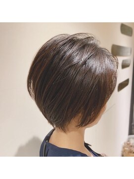 パフュームバイアフロート 南流山店(Perfume by afloat) 20代30代40代　ショートレイヤースタイル