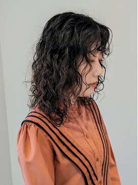 ゴーズゴードットビー 吉祥寺(go s go .b) 【gosgo近藤】ミディアムウルフ/スパイラルパーマ