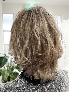 アイズ(I's) ウルフレイヤー×ハイトーン×外ハネウェーブ